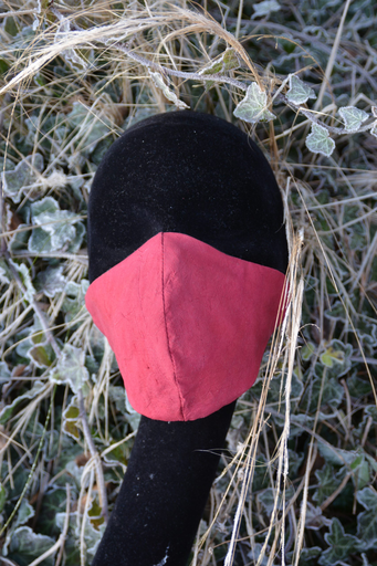 Masque en soie bordeaux