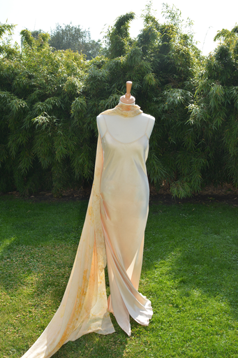 Dessous de robe nude clair